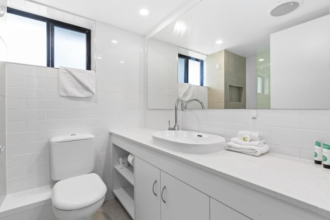 Bayview Tower Hotel 3*