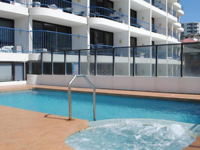 Hotel Bayview Tower 3*