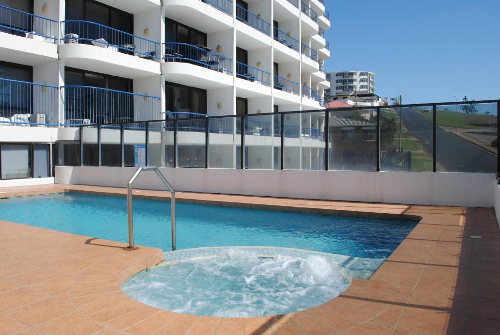Hotel Bayview Tower